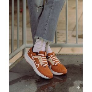 Nike Pegasus 40 Texas Longhorns Running Shoes Mens 9.5 Orange Austin Football